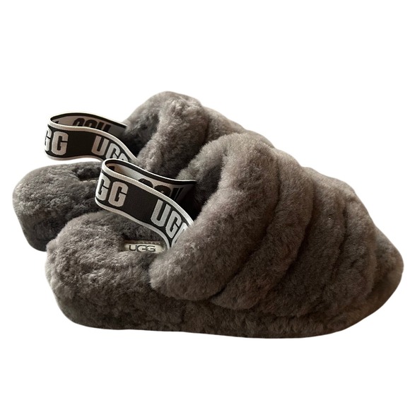 UGG Fluff Yeah Genuine Shearling Slippers Gray Womens Size 6 Cozy Comfy - Picture 1 of 5